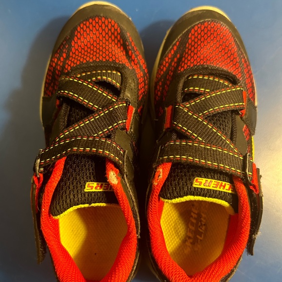 Sketchers light up kids sneakers size 1 - Picture 5 of 9